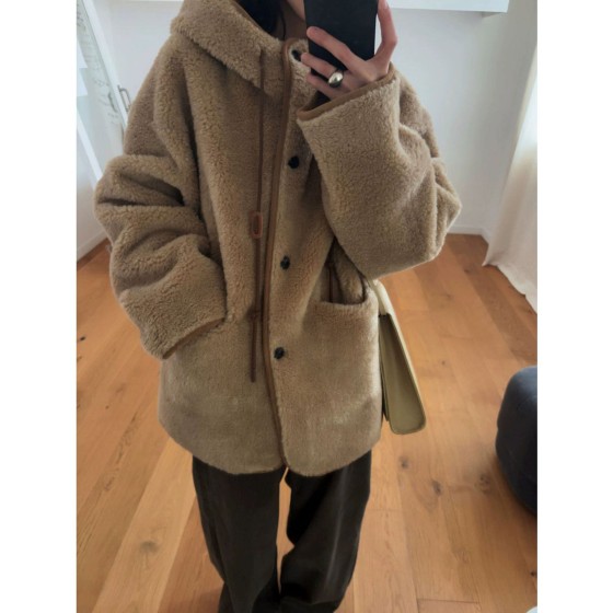 브라운 뽀글이 오버사이즈 아우터