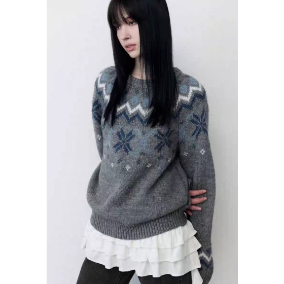 클래식 그레이 여성 니트